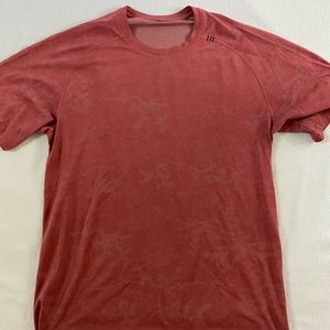 lululemon vent tech shirt